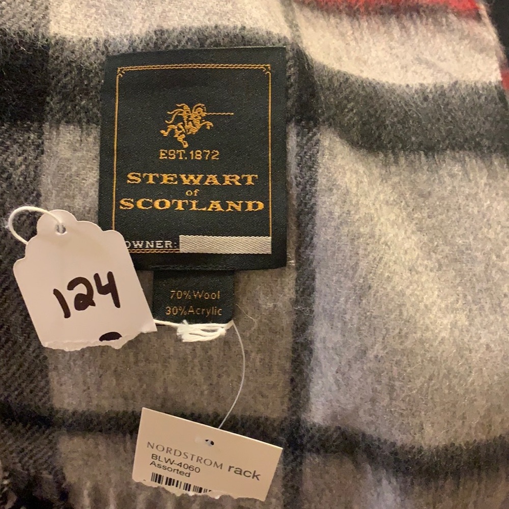 NWT SCARF